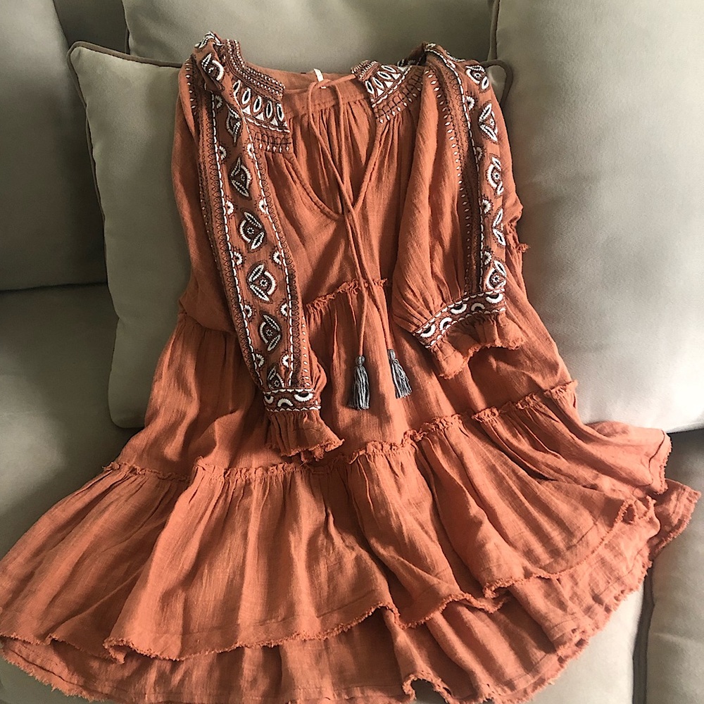 Free people embroided terracotta and cream boho tunic.